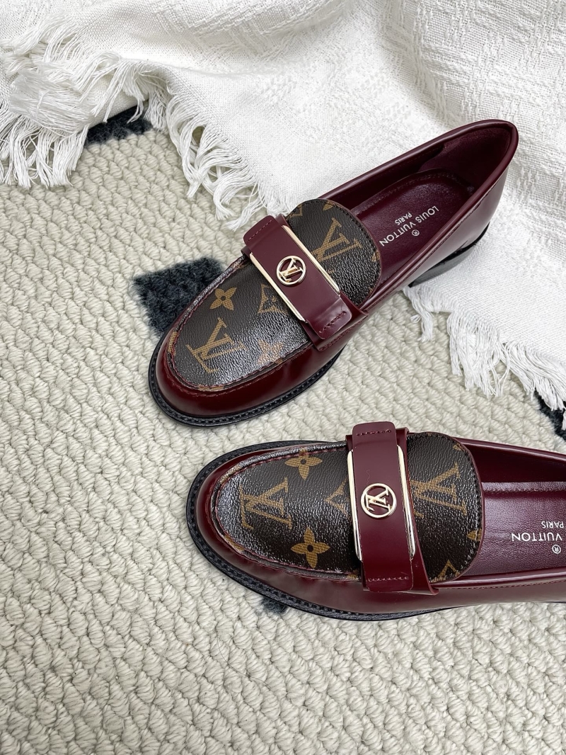 l0vis Vvtt0n loafers